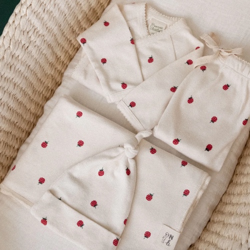 Nature Baby Welcome Home Gift Set in size Newborn